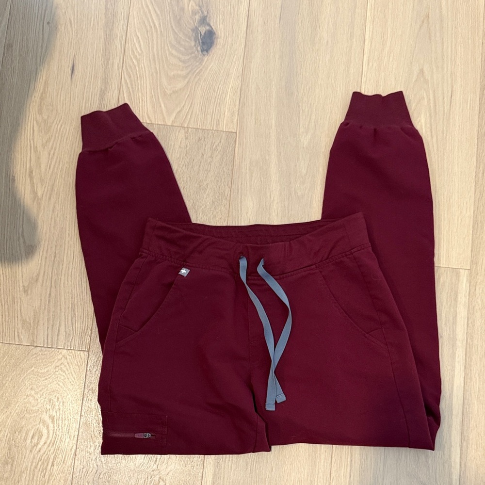 Womens figs Maroon Jogger Pants